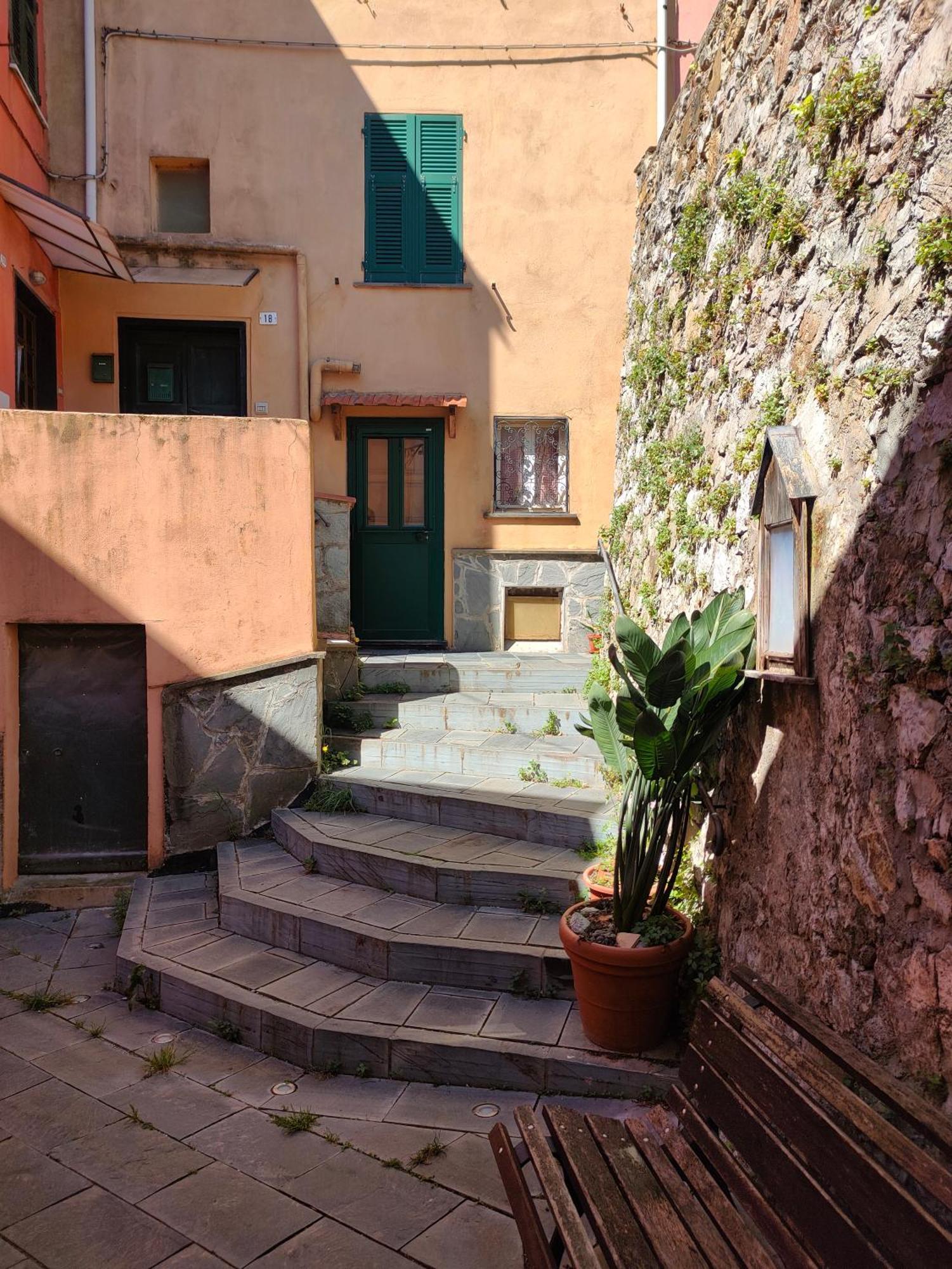 Camera Tra Le Cinque Terre, Camogli E Portofino. Vista Valle E Scorcio Mare All'Orizzonte Castiglione Chiavarese Ngoại thất bức ảnh